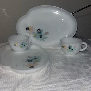 Set Of 2 Federal Atomic Flower Milk Glass Patio Snack Vintage Mid-Century Modern